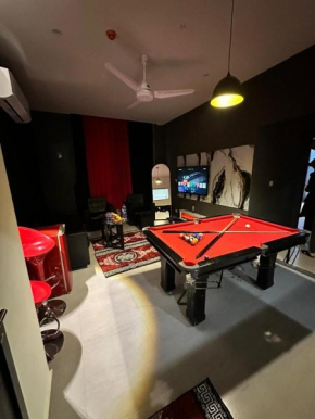 Skypark one Gulberg greens 2 king BHK luxury suite